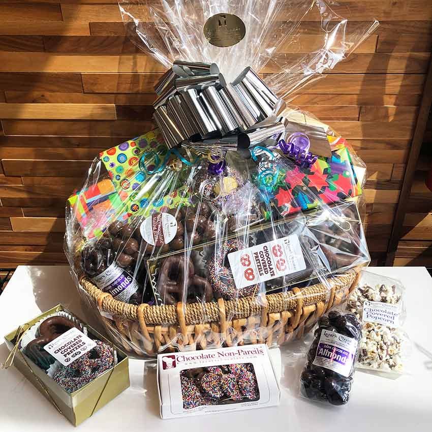 Custom Gift Basket $150 - Sweet LaLa's Bakery