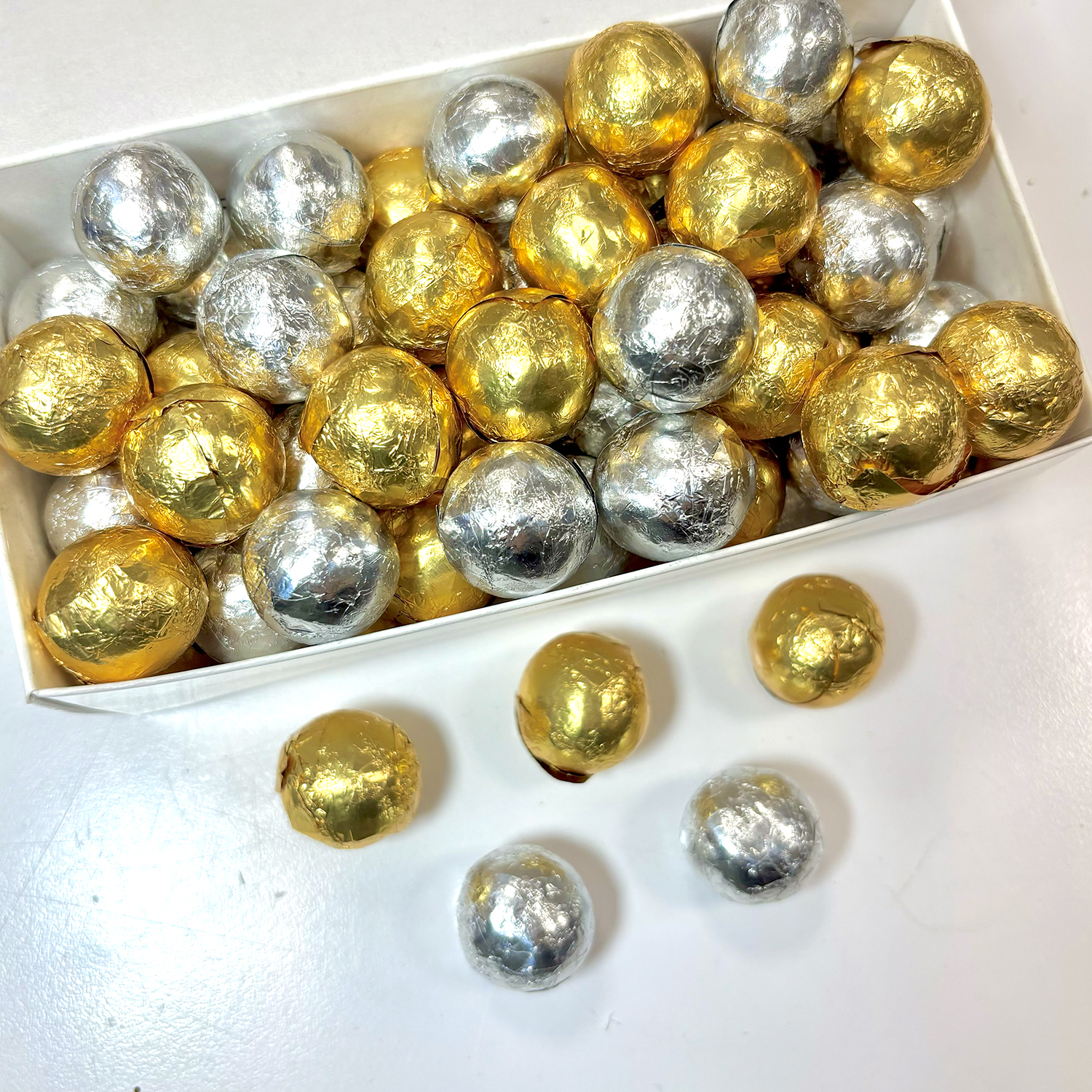 Milk Chocolate Gold & Silver Balls